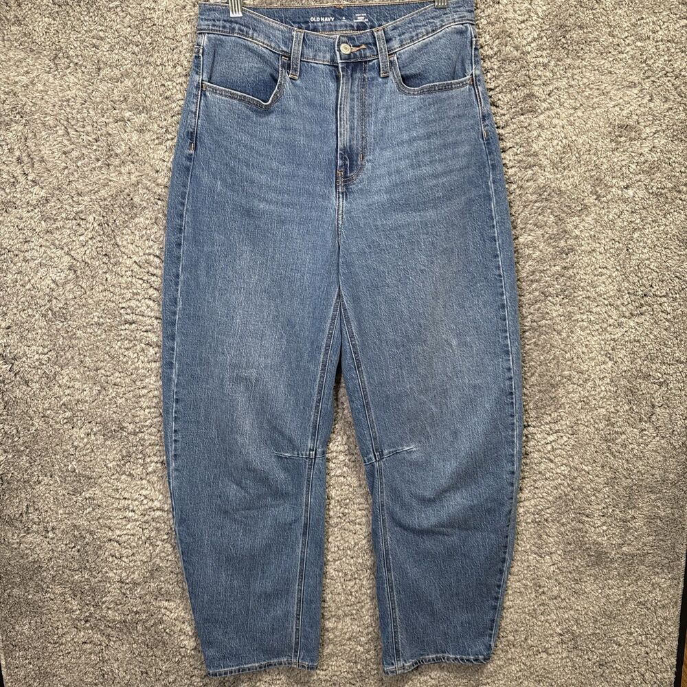 Old Navy High Rise Wow Barrel Leg Jeans Size 4 Tall Medium Wash Denim